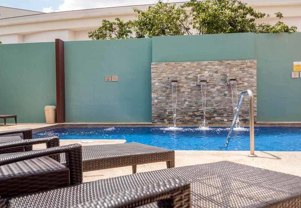 Courtyard By Marriott San Salvador Hotel Exterior foto