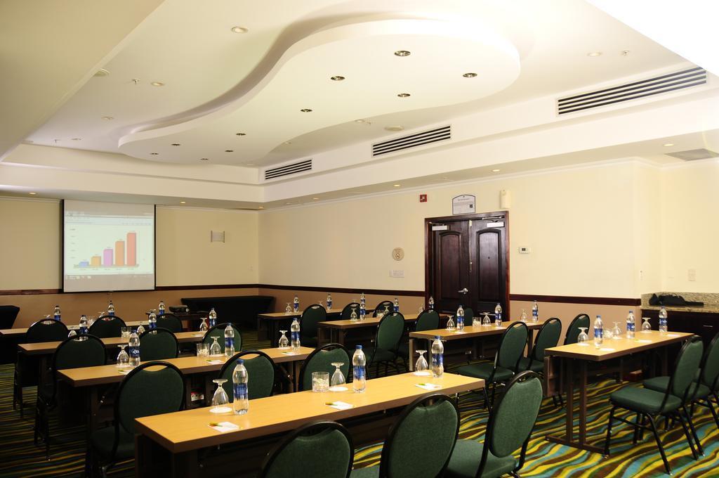 Courtyard By Marriott San Salvador Hotel Exterior foto