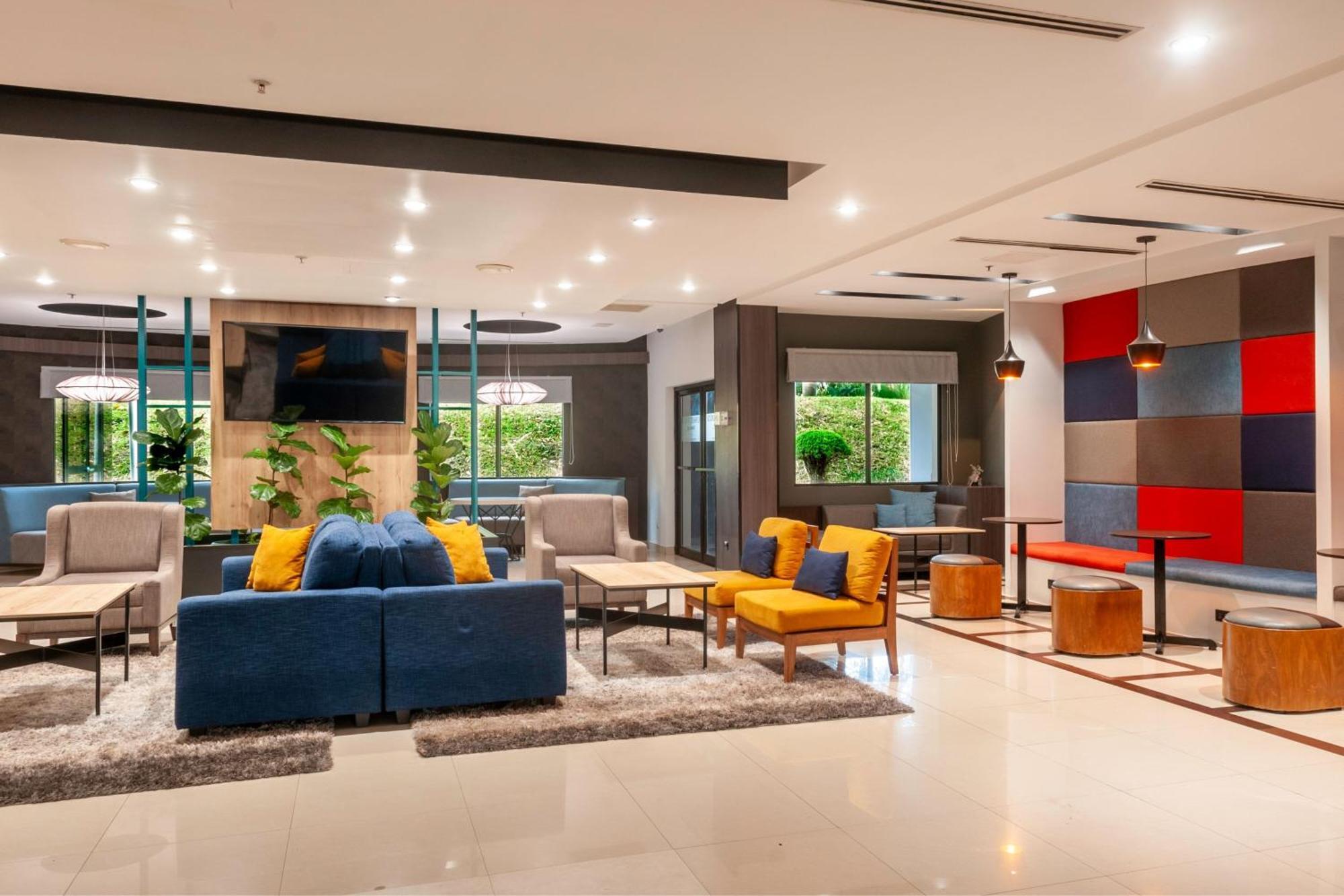 Courtyard By Marriott San Salvador Hotel Exterior foto