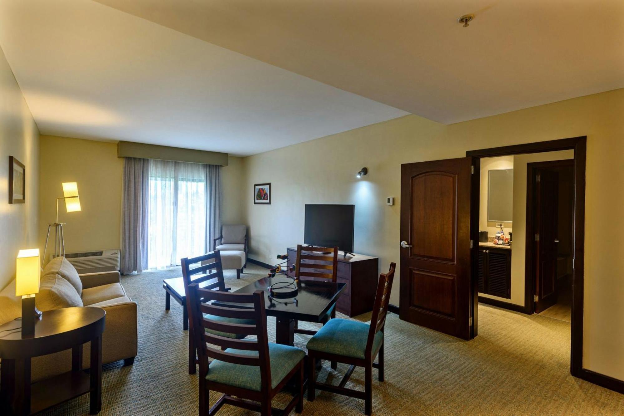 Courtyard By Marriott San Salvador Hotel Exterior foto